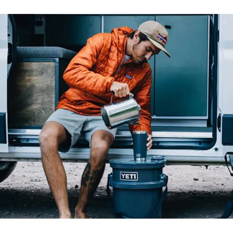 YETI RAMBLER 20 OZ TUMBLER - White-1