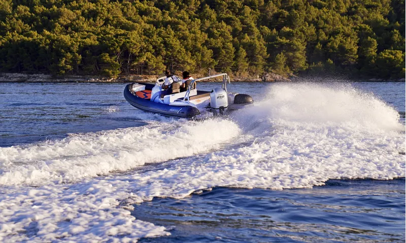 Highfield HX76 Sport-4