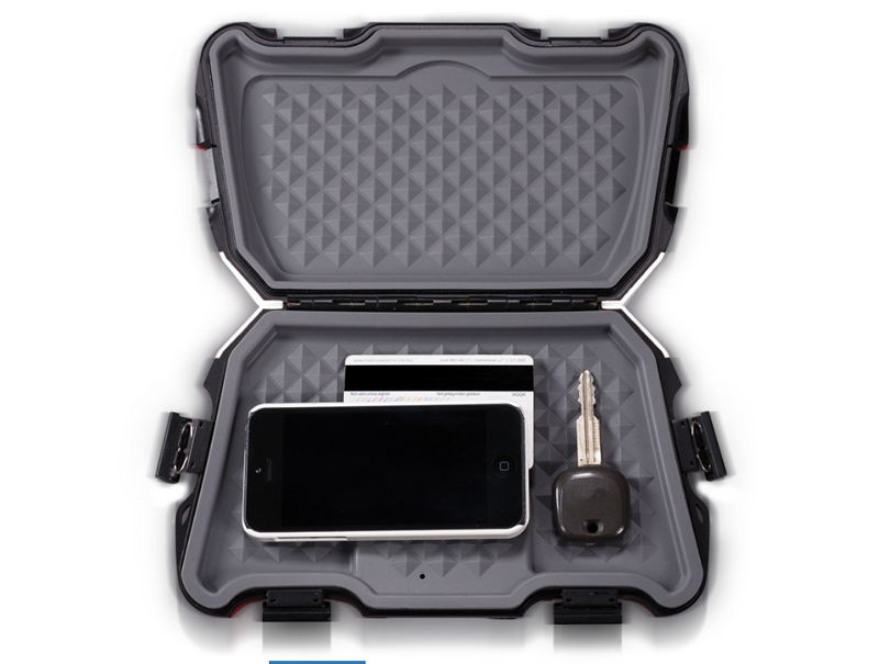 Fusion Active Safe Stereo Dock in White-1