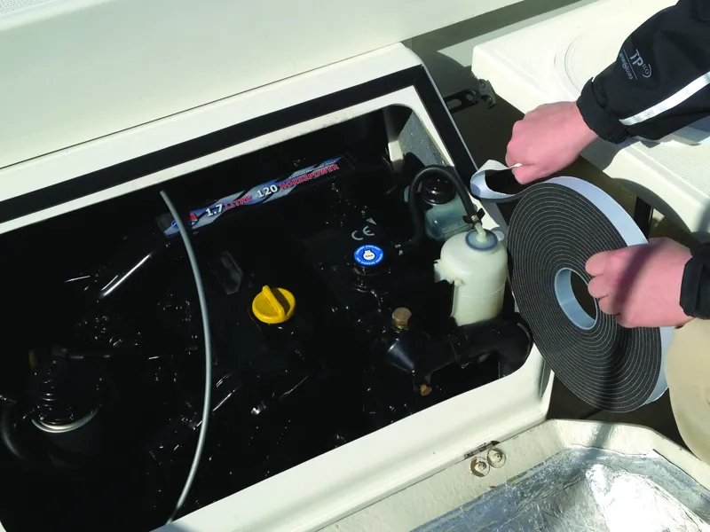 Vinyl Foam Tape Black 25mm x 6mm x 3m-1