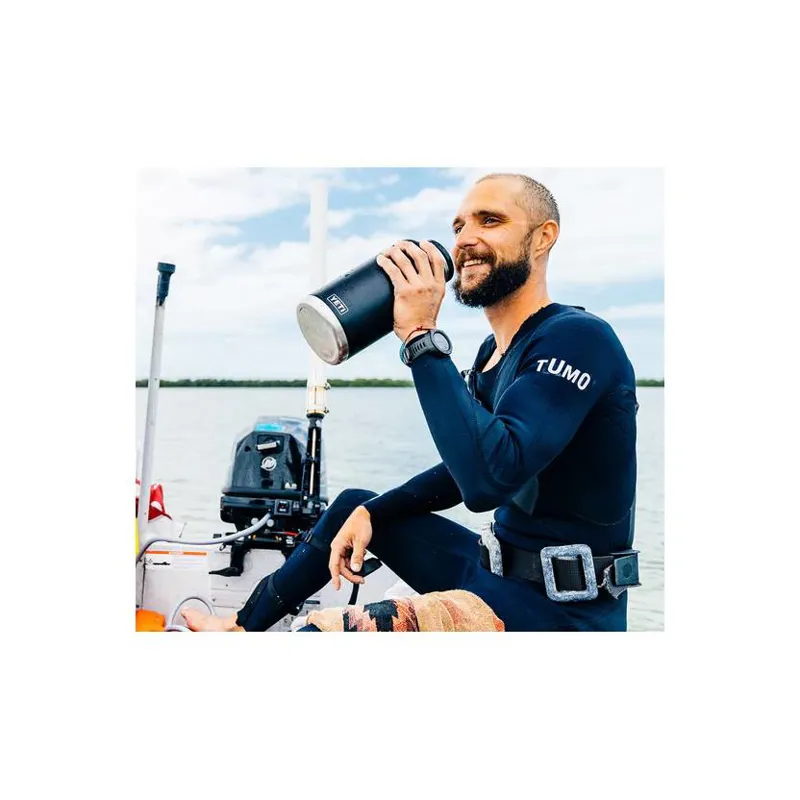 Yeti Rambler 64 Oz Red-2