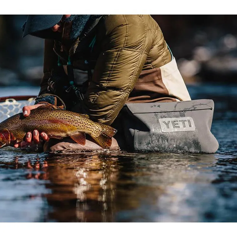 YETI Sidekick Dry bag 3L Charcoal-6